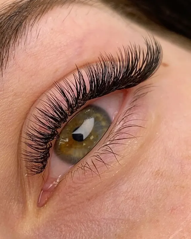 Lashes Make Me Happy — Beauty salon in San Diego